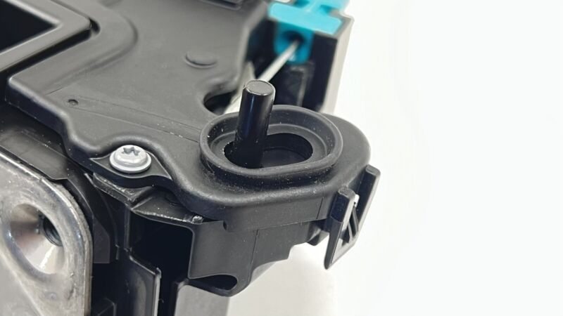 13544192 / 1354 4192 22-24 CADILLAC CT5 V BLACKWING DRIVER LEFT REAR DOOR LATCH LOCK ACTUATOR OEM