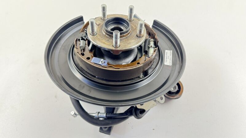 22-23 TOYOTA GR86 DRIVER LEFT REAR WHEEL SPINDLE KNUCKLE HUB BEARING OEM