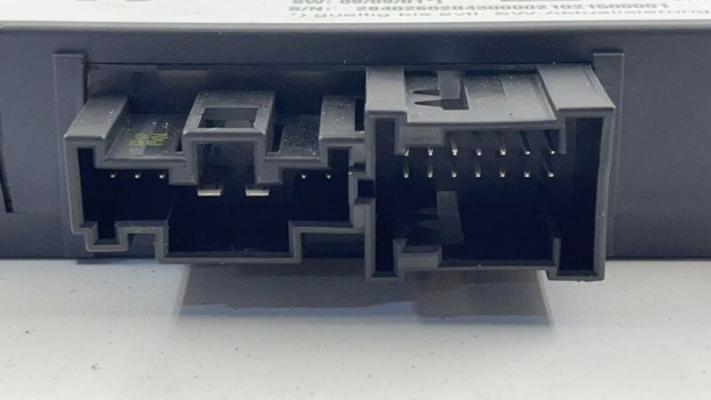 2219012200 / A2219012200 / A 221 901 22 00 2200 07-13 MERCEDES S550 W221 RIGHT FRONT SEAT DYNAMIC LUMBAR CONTROL MODULE