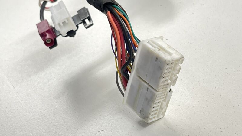 1067963-00-D / 1067963 00 D / 106796300D 17-21 TESLA MODEL 3 RIGHT FRONT DOOR WIRING WIRE HARNESS 1067963-00-D OEM