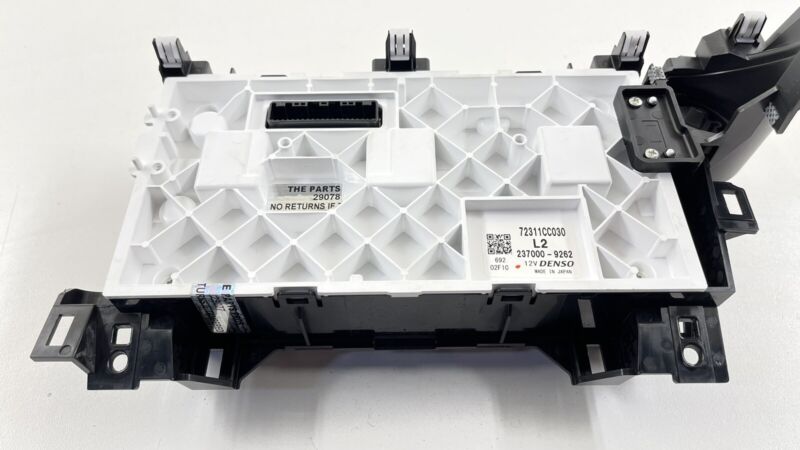 72311CC030 / 72311 CC030 22-23 TOYOTA GR86 AC TEMPERATURE CLIMATE CONTROL SWITCH 72311CC030 OEM