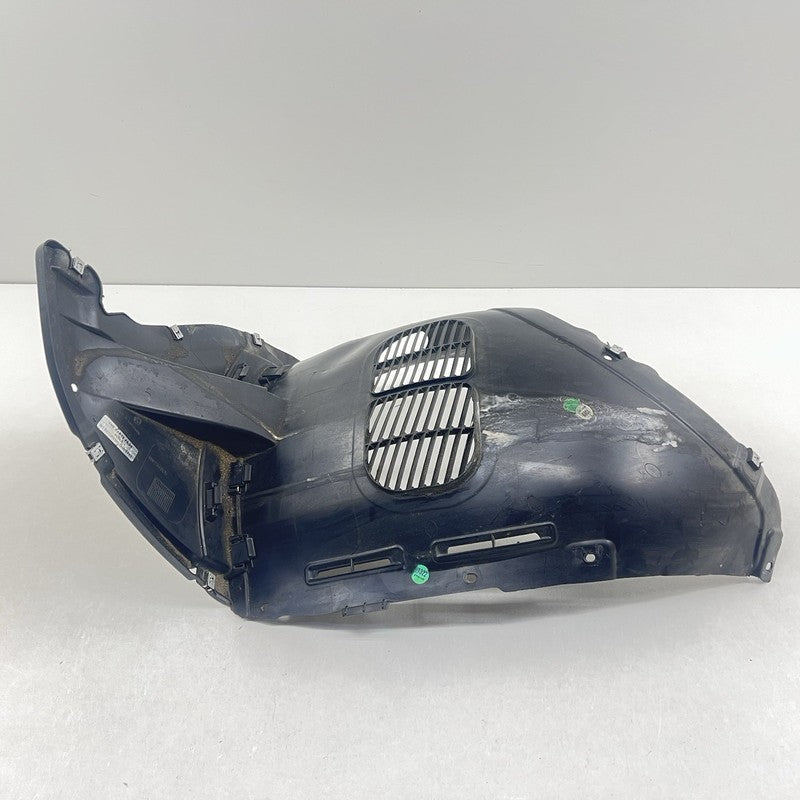 5H0.805.969A 22-25 VOLKSWAGEN GOLF R LEFT FRONT FENDER LINER WHEEL ARCH SPLASH GUARD PAIR OEM