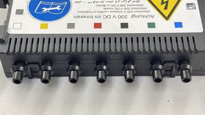 2219012200 / A2219012200 / A 221 901 22 00 2200 07-13 MERCEDES S550 W221 RIGHT FRONT SEAT DYNAMIC LUMBAR CONTROL MODULE