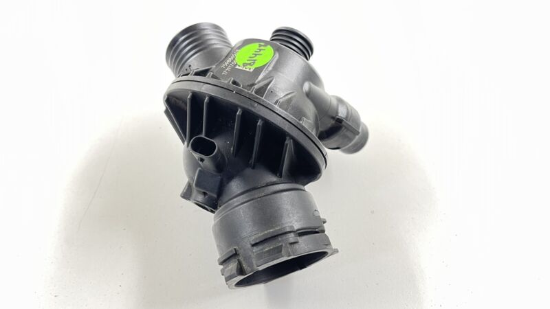 7598865 16-18 BMW M2 RADIATOR WATER COOLANT THERMOSTAT HOUSING 7598865 OEM