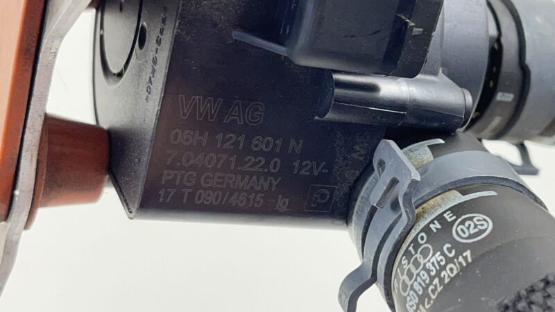 06H.121.601.N / 06H 121 601 N / 06H121601N 17-22 AUDI R8 PLUS MOTOR ENGINE COOLANT AUXILIARY WATER PUMP 06H 121 601 N OE