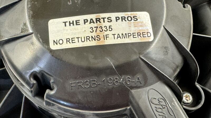FR3B-19846-A / FR3B 19846 A / FR3B19846A 15-23 FORD MUSTANG GT HVAC AC AIR BLOWER FAN MOTOR WHEEL FR3B-19846-A OEM
