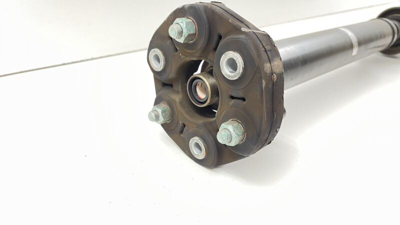 84306999 17-22 CHEVROLET CAMARO SS MANUAL DRIVESHAFT DRIVE SHAFT PROPELLER 84306999 OEM