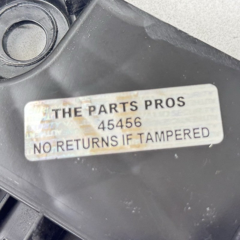 5H6-807-394-E / 5H6.807.394.E / 5H6 807 394 E / 5H6807394E 22-24 VOLKSWAGEN GOLF R RIGHT REAR BUMPER BRACKET MOUNT WITH