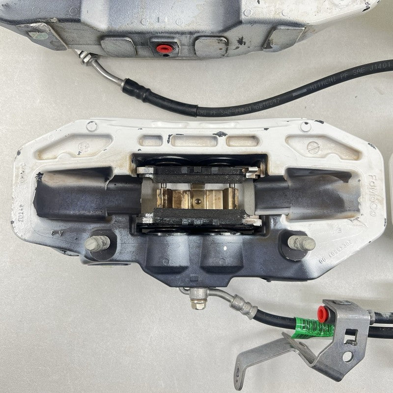24-25 FORD MUSTANG GT PERFORMANCE PACKAGE BREMBO CALIPER BRAKE SET OEM *NOTE*