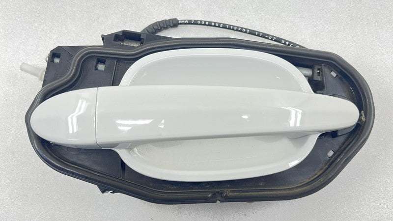 15770300 06-10 BMW M6 E63 E64 RIGHT FRONT EXTERIOR DOOR HANDLE ASSEMBLY 15770300 OEM
