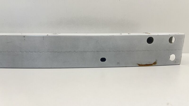 22785364 10-15 CHEVROLET CAMARO ZL1 SS FRONT REINFORCEMENT BAR IMPACT ABSORBER WHITE OEM