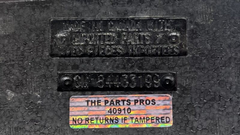 84433199 22-24 CADILLAC CT4 V BLACKWING FRONT REINFORCEMENT BAR IMPACT ABSORBER FOAM OEM