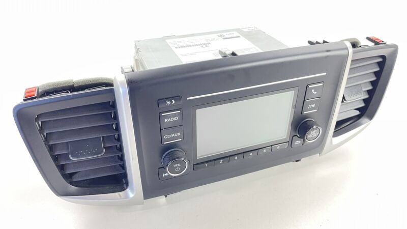 39100-TG7-A01 / 39100 TG7 A01 / 39100TG7A01 16-18 HONDA PILOT DASH RADIO DISPLAY SCREEN HEAD UNIT ASSEMBLY 39100-TG7-A01