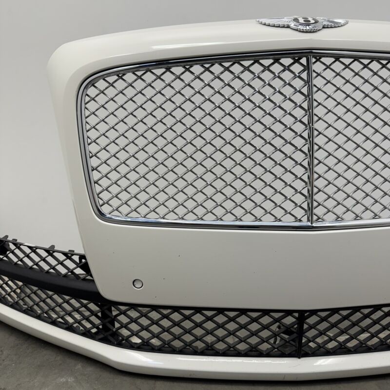 4W0.807.221 / 4W0 807 221 / 4W0807221 13-18 BENTLEY FLYING SPUR FRONT BUMPER COVER COMPLETE WITH GRILLS & SENSORS OEM
