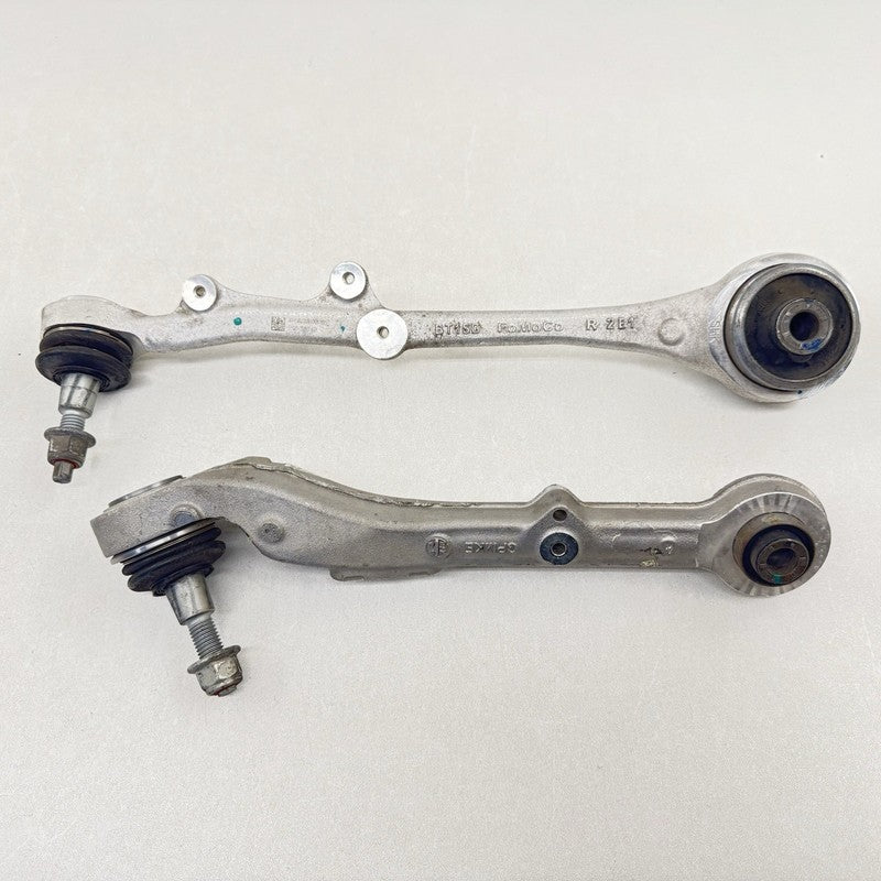 PR3C-3397-EB / PR3C 3397 EB / PR3C3397EB 24-25 FORD MUSTANG GT RIGHT FRONT LOWER CONTROL ARM SUSPENSION PAIR OEM