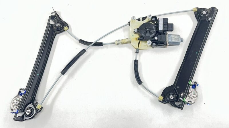 0 130 822 109 / 0130822109 20-24 TOYOTA GR SUPRA PASSENGER RIGHT DOOR GLASS WINDOW REGULATOR W/ MOTOR OEM