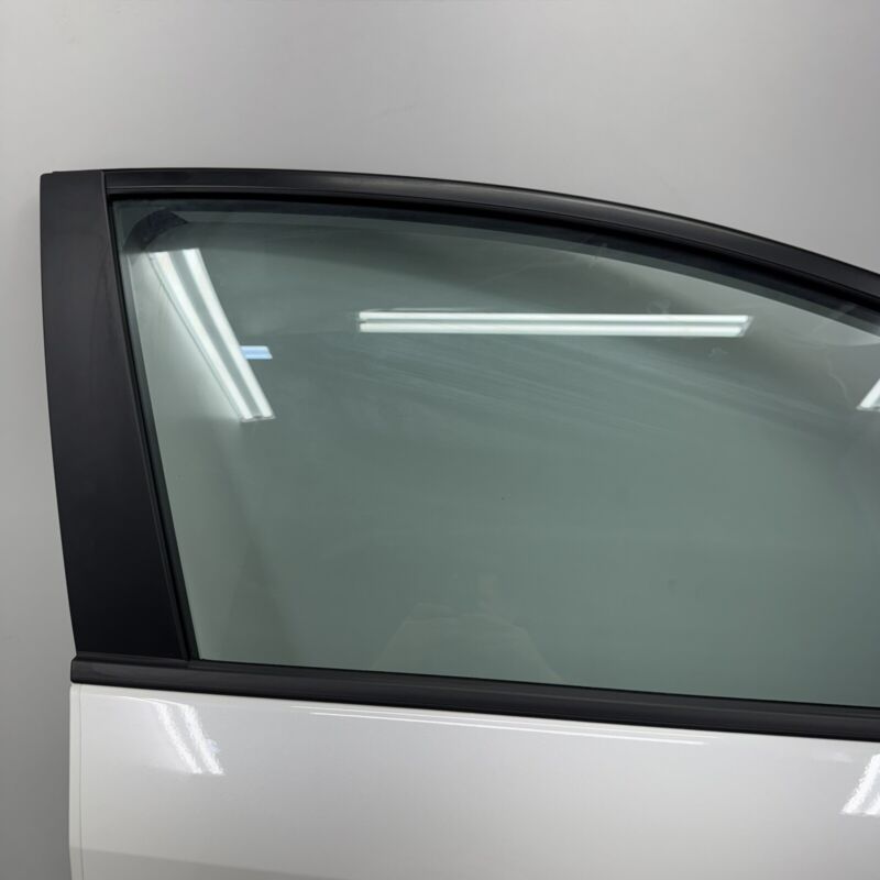 Does not apply 24-25 SUBARU CROSSTREK PASSENGER RIGHT FRONT DOOR SHELL COMPLETE WHITE OEM