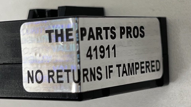 A 212 827 00 06 0006 / A2128270006 / 2128270006 12-18 MERCEDES BENZ CLS550 W218 REAR VIEW BACK UP CAMERA CONTROL MODULE