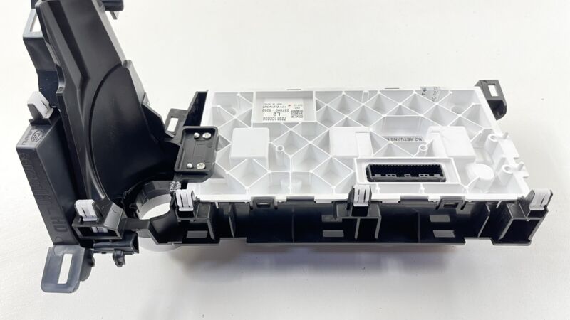 72311CC030 / 72311 CC030 22-23 TOYOTA GR86 AC TEMPERATURE CLIMATE CONTROL SWITCH 72311CC030 OEM