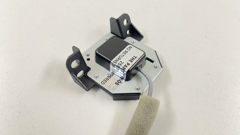 86277CC000 2022 TOYOTA GR86 BRZ GPS NAVIGATION RADIO AUDIO ANTENNA MODULE 86277CC000 OEM