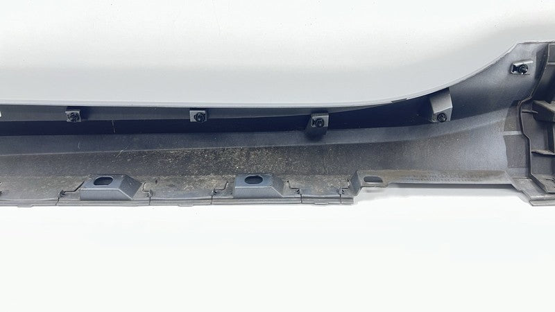 C19010043 22-25 TOYOTA GR86 PASSENGER RIGHT SIDE SKIRT ROCKER PANEL COVER TRIM SILVER OEM