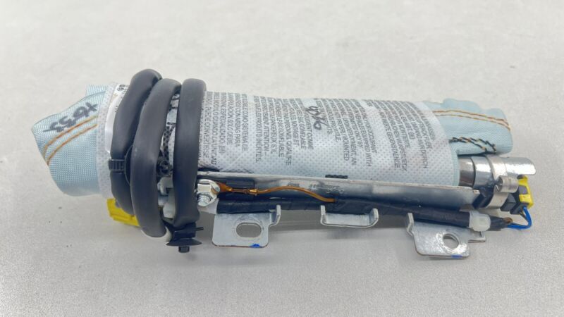 1077203230362 13-18 BENTLEY FLYING SPUR DRIVER LEFT REAR SEAT AIRBAG SRS 4H0 880 441 B OEM