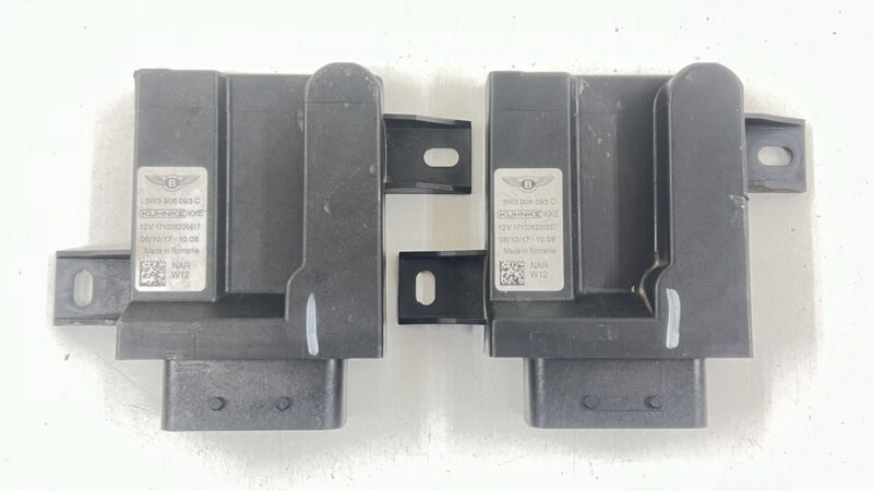 3W3 906 093 C / 3W3906093C 13-18 BENTLEY FLYING SPUR GAS FUEL PUMP CONTROL MODULE PAIR 3W3 906 093 C OEM