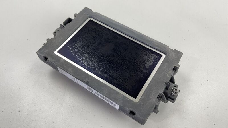 2049007508 / A2049007508 / A 204 900 7508 75 08 12-14 MERCEDES W204 C CLASS DASH INFORMATION DISPLAY SCREEN MONITOR UNIT