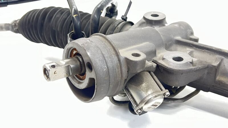 4W1 422 061 / 4W1422061 13-18 BENTLEY FLYING SPUR POWER STEERING GEAR BOX RACK AND PINION 4W1422061 OEM
