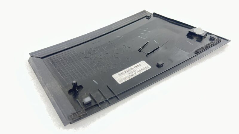 76890-6GP0A / 76890 6GP0A / 768906GP0A 22-25 NISSAN Z PASSENGER RIGHT B PILLAR APPLIQUE TRIM PANEL 76890-6GP0A OEM