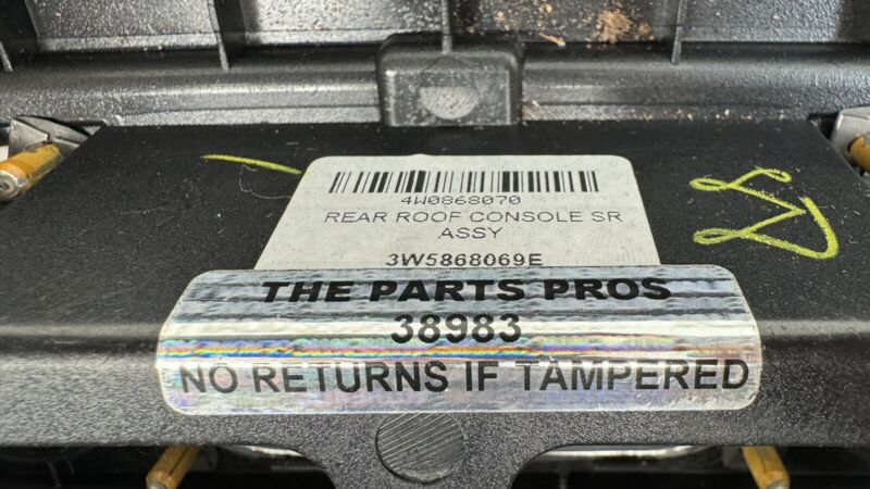 3W5 868 069 / 3W5868069 13-18 BENTLEY FLYING SPUR REAR OVERHEAD CONSOLE DOME LIGHT CONTROL PANEL OEM