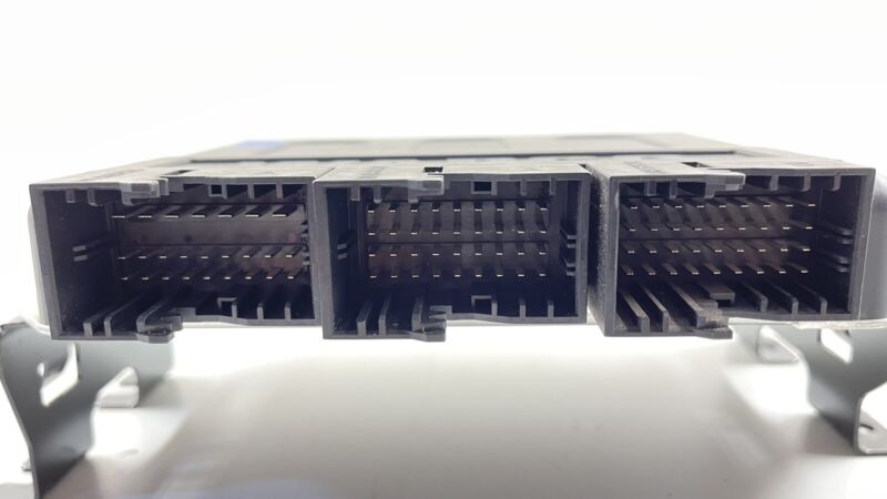 68354198AJ 19-22 DODGE RAM 2500 3500 AIR SUSPENSION CONTROL MODULE 68354198AJ OEM