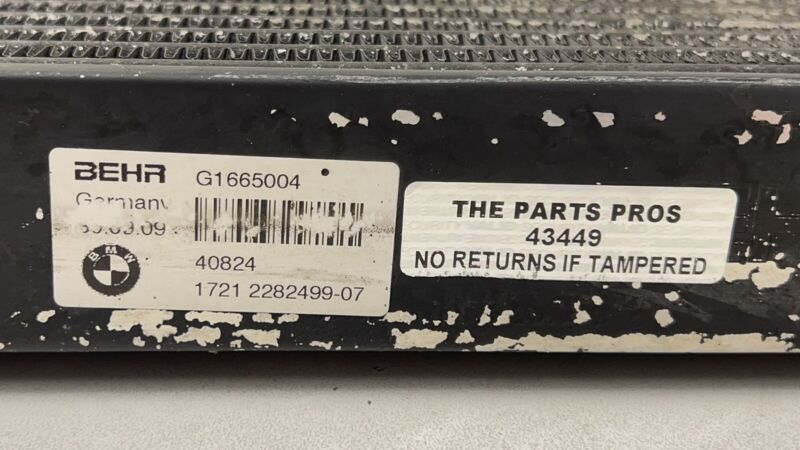 2282499 06-10 BMW M6 E63 E64 FRONT LOWER MOTOR ENGINE OIL COOLER RADIATOR 2282499 OEM