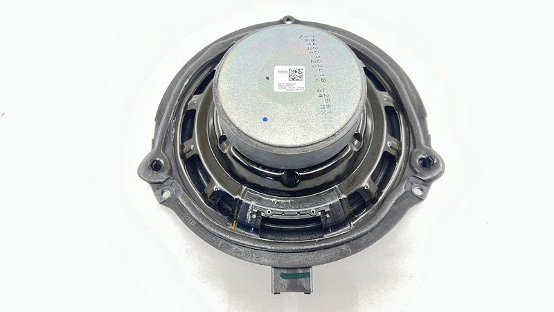 KR3T-19B140-BC / KR3T 19B140 BC / KR3T19B140BC 20-22 FORD MUSTANG GT500 DRIVER LEFT DOOR SPEAKER SET OEM
