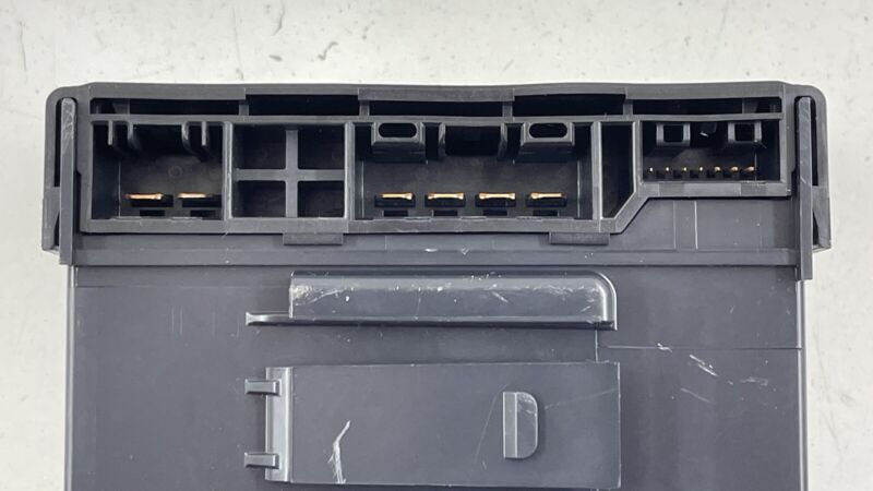 38330-T2A-A012 / 38330 T2A A012 / 38330T2AA012 14-20 ACURA MDX SEAT SUB RELAY CONTROL MODULE BOX 38330-T2A-A012 OEM