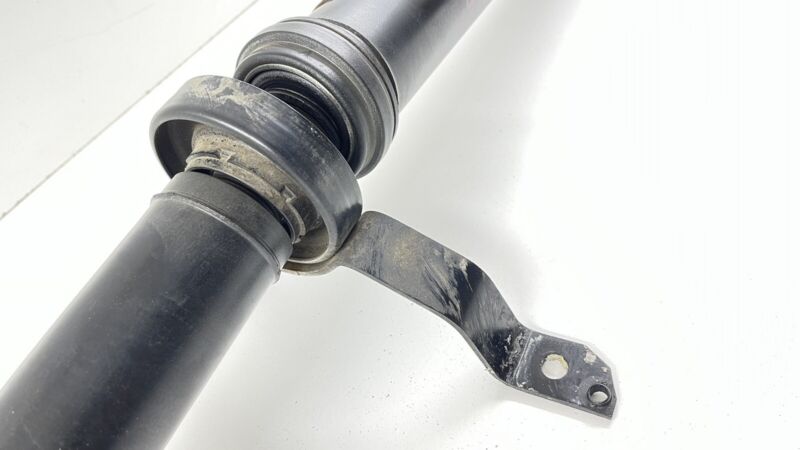 8W0 521 101 C / 8W0521101C 18-23 AUDI S4 S5 AWD 3.0L DRIVESHAFT DRIVE SHAFT LINE PROPELLER CARRIER OEM