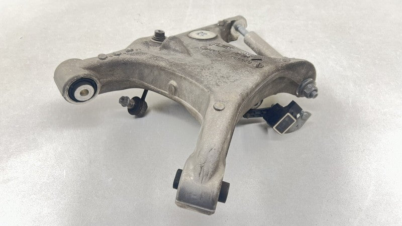 6 755 990 / 6755990 06-10 BMW M6 E63 E64 RIGHT REAR SPINDLE KNUCKLE HUB BEARING WITH CONTROL ARM OEM