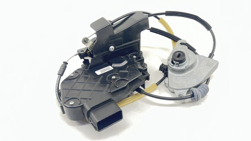 2400151.03 / 2400151 03 / 240015103 07-17 ASTON MARTIN VANTAGE PASSENGER RIGHT DOOR LATCH LOCK ACTUATOR OEM