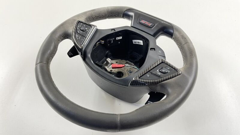 84449668 16-22 CHEVROLET CAMARO SS 1LE STEERING WHEEL SUEDE W/ REV MATCH 84449668 OEM