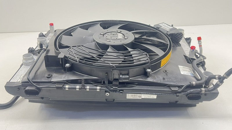 2 282 501 / 2282501 06-10 BMW M6 E63 E64 RADIATOR CONDENSER COOLING FAN ASSEMBLY OEM