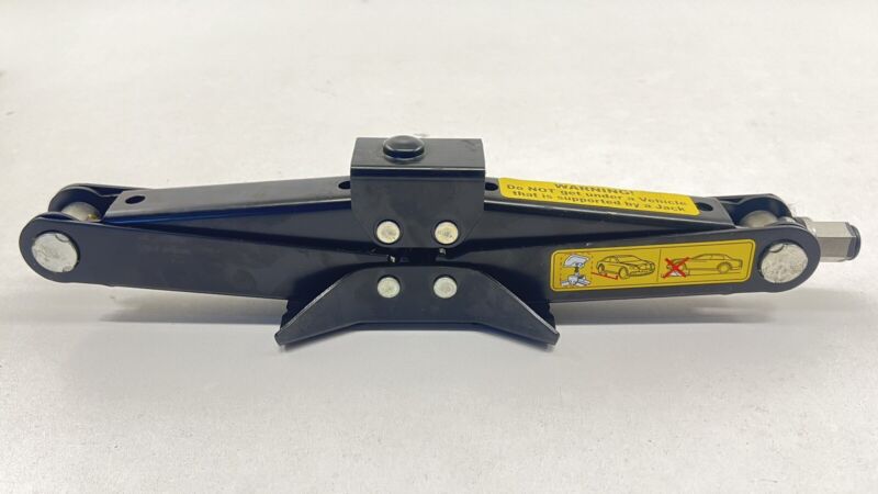 3W0 012 123 AA / 3W0012123AA 13-18 BENTLEY FLYING SPUR EMERGENCY SPARE TIRE SCISSOR JACK TOOL KIT FOAM OEM