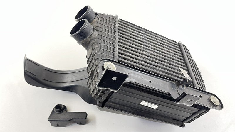 670004140 14-17 MASERATI GHIBLI DRIVER LEFT TURBO INTERCOOLER W/ DUCT 670009834 OEM