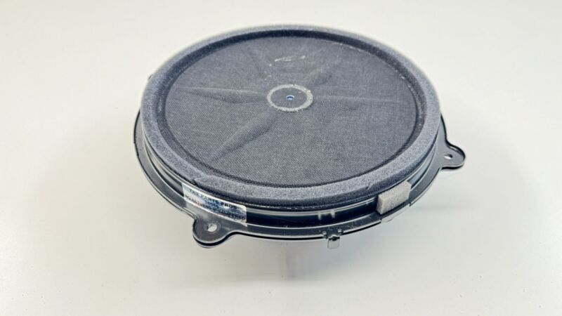 84837429 22-23 CADILLAC CT4 BLACKWING REAR SUBWOOFER SUB WOOFER SPEAKER AKG 84837429 OEM