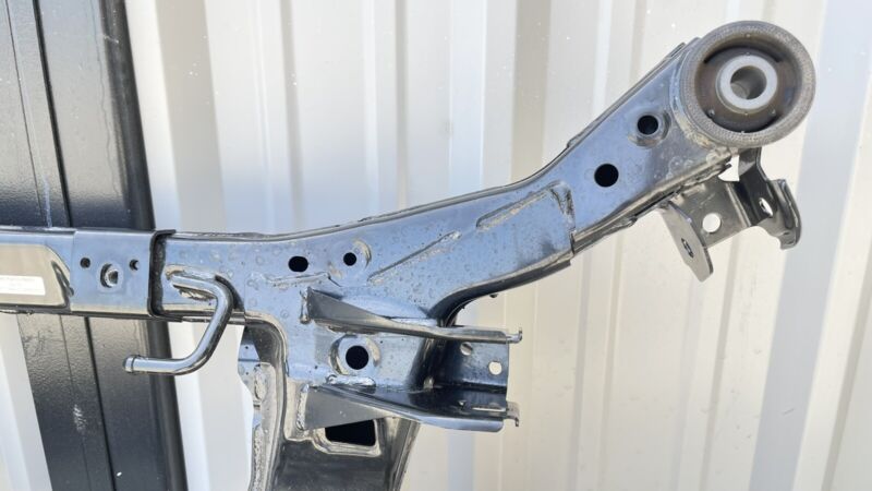 22-23 SUBARU BRZ REAR SUBFRAME CROSSMEMBER CRADLE SUSPENSION CARRIER OEM