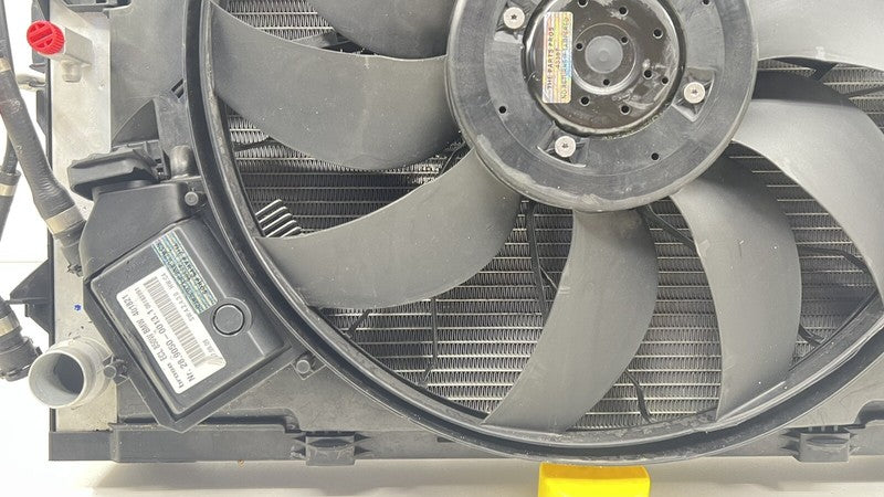 2 282 501 / 2282501 06-10 BMW M6 E63 E64 RADIATOR CONDENSER COOLING FAN ASSEMBLY OEM