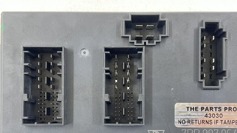 7PP.907.064.HE / 7PP 907 064 HE / 7PP907064HE 14-16 PORSCHE PANAMERA FRONT BODY CONTROL MODULE BCM BCU 7PP.907.064.HE OE
