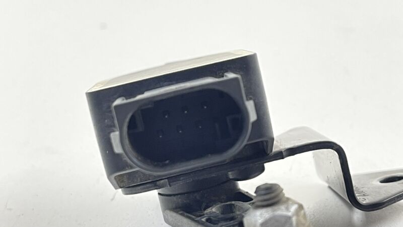 1663230740 / A1663230740 / A 166 323 07 40 0740 13-16 MERCEDES BENZ GL350 X166 RIGHT FRONT HEADLIGHT HEIGHT LEVEL SENSOR
