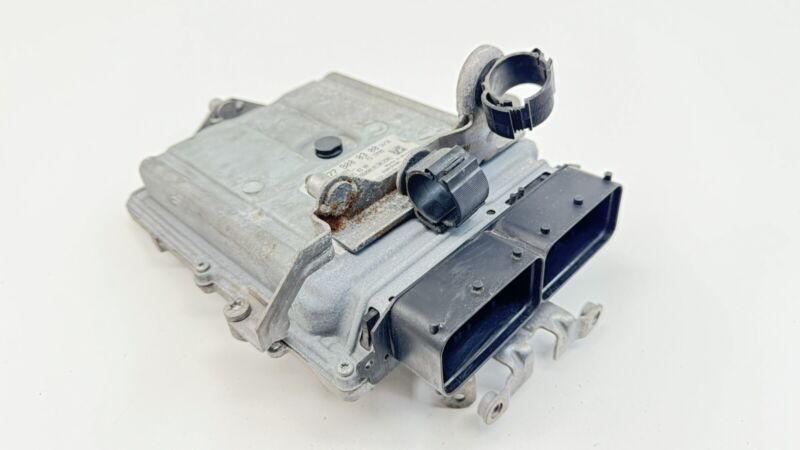 1779000300 / A1779000300 / A 177 900 03 00 0300 15-21 MERCEDES C63S AMG W205 MOTOR ENGINE CONTROL MODULE ECU 1779000300