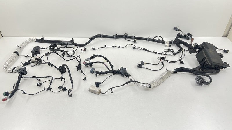 NR3T-14290-HB / NR3T 14290 HB / NR3T14290HB 18-23 FORD MUSTANG GT ENGINE BAY WIRE HARNESS WITH FUSE BOX NR3T-14290-HB OE