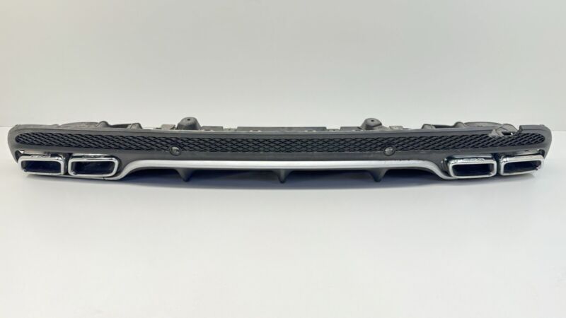 A2058856438 15-18 MERCEDES-BENZ C63S C63 AMG W205 REAR BUMPER DIFFUSER WITH EXHAUST TIPS OEM